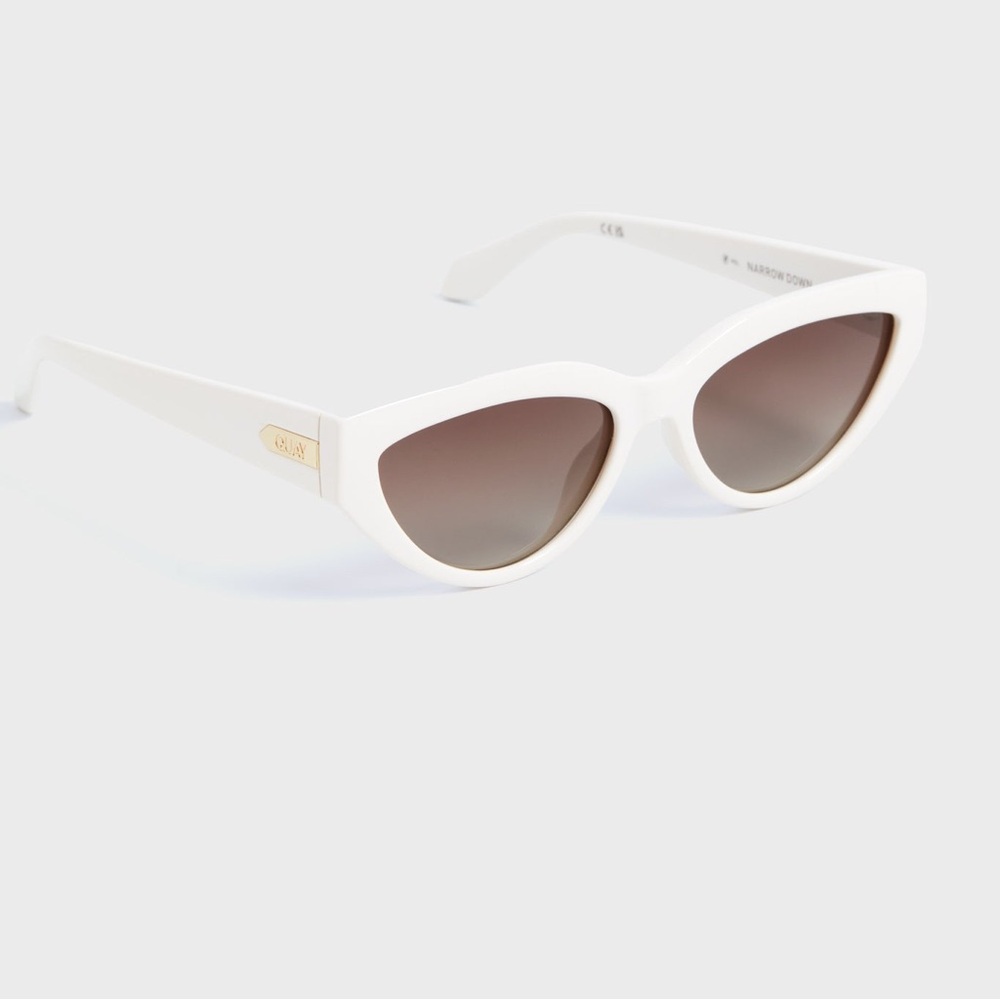 QUAY | Bone Narrow Down Sunglasses | One Size | Narrow
